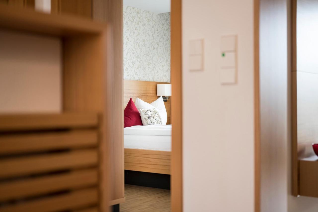 Appartementhotel Roehrenbach 이멘슈타트암보덴지 외부 사진