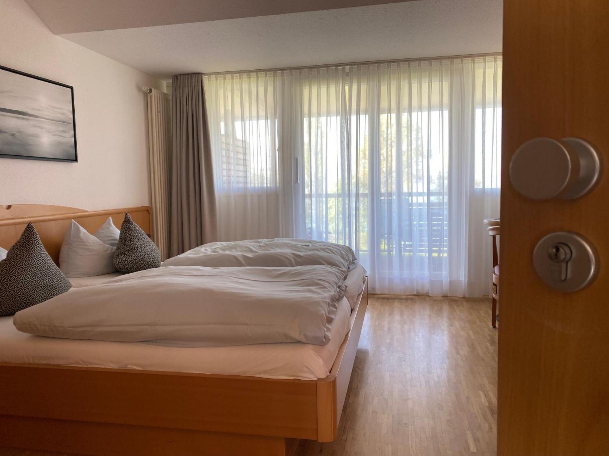 Appartementhotel Roehrenbach 이멘슈타트암보덴지 외부 사진