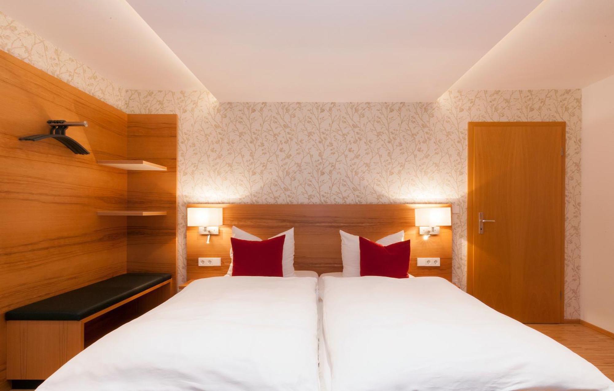Appartementhotel Roehrenbach 이멘슈타트암보덴지 외부 사진